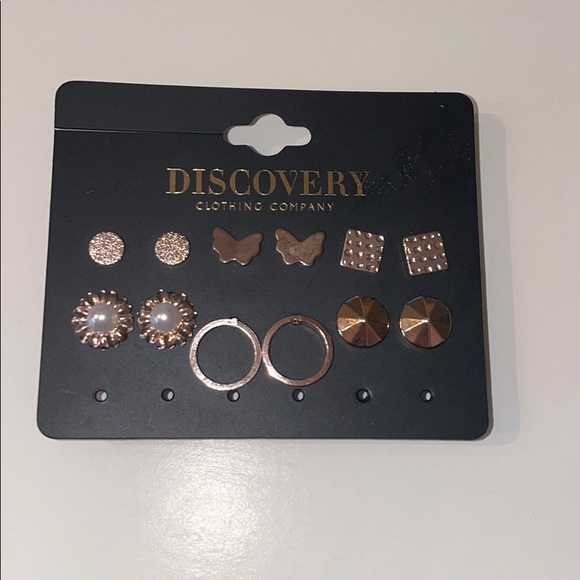 Discovery Gold Toned Earring Set - Picture 1 of 2